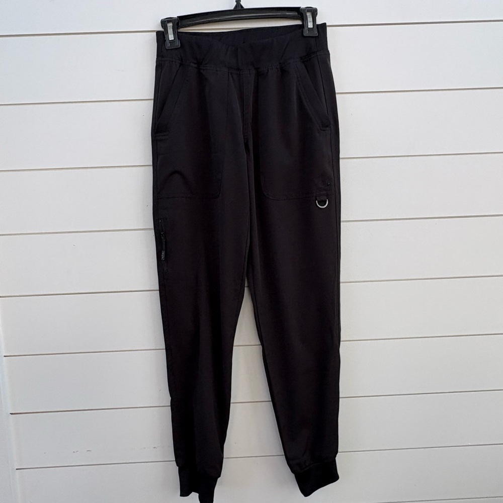 Ava Therese Women’s Black Jogger Scrub Pants